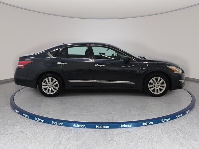 Used 2015 Blue Nissan 2.5 S image 5