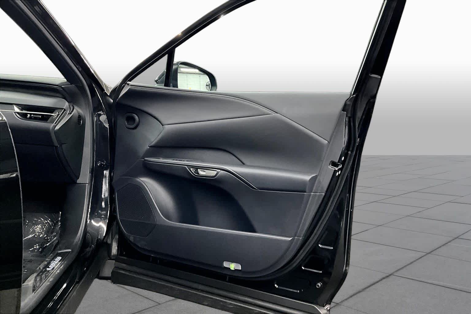 2026 Lexus RX Hybrid 350h - Photo 23