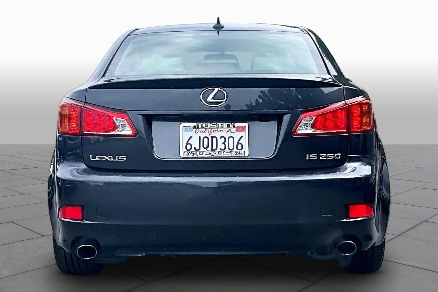 Used 2009 Smoky Granite Mica Lexus  image 4