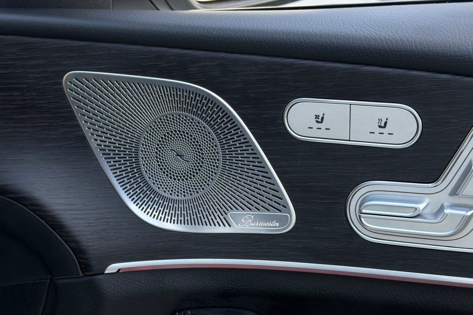 Certified Used 2026  Mercedes-Benz GLS 450 image 6