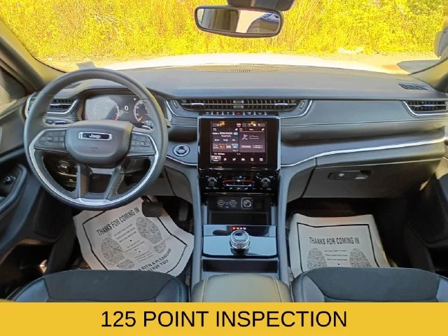Used 2024 White Jeep Altitude image 9