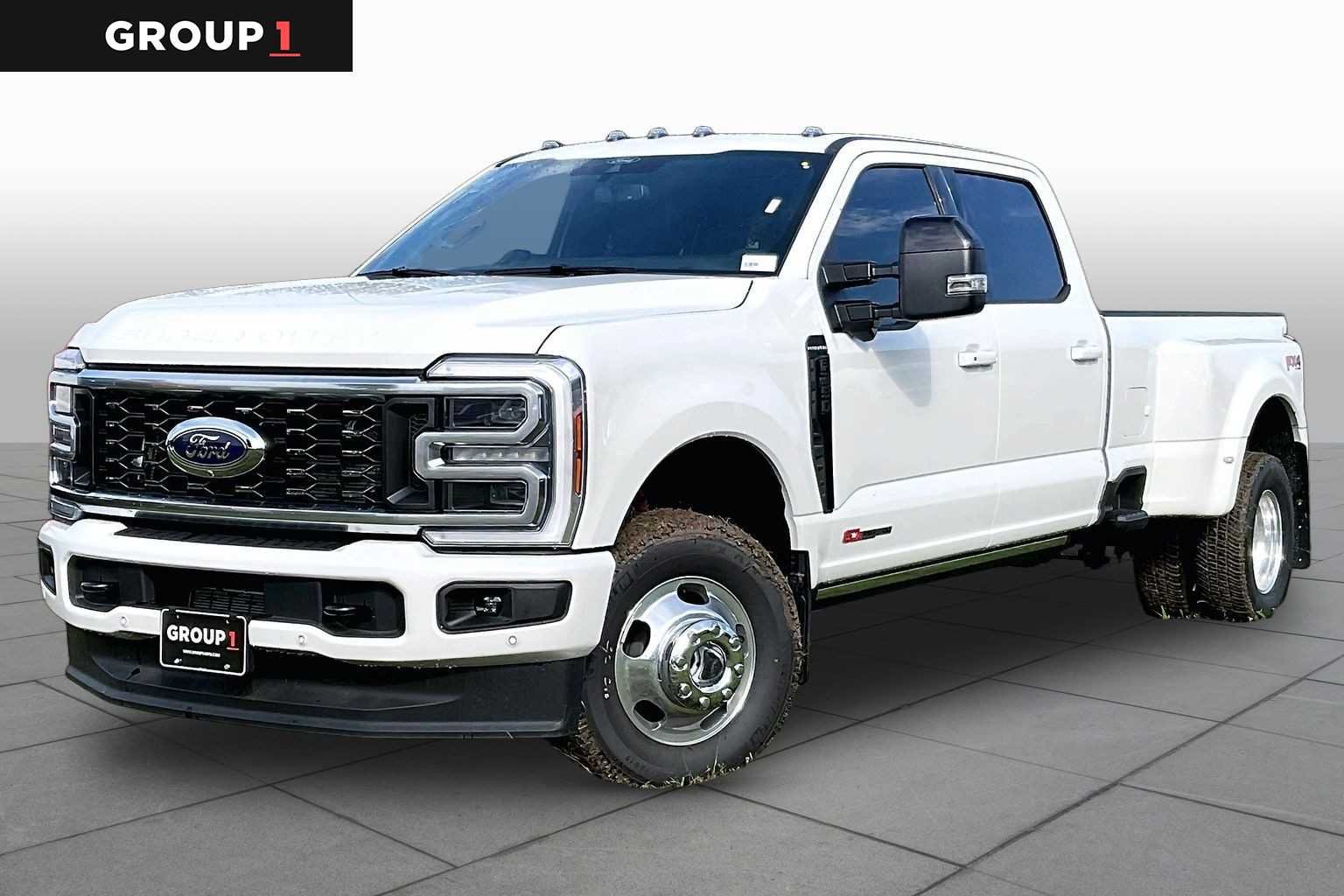 2026 Ford F-350 Platinum 4x4 Crew Cab 8' Box DRW's photo