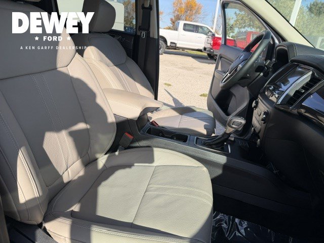 Used 2020 Silver Metallic Ford LARIAT image 32