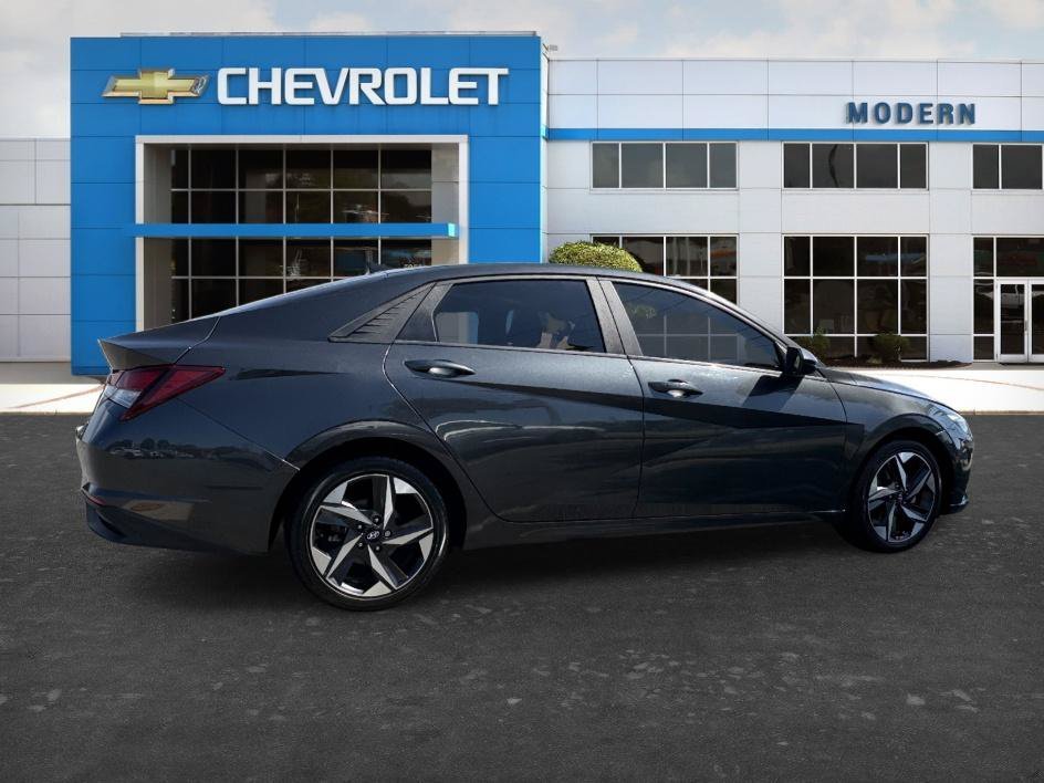 Used 2023 Portofino Gray Hyundai SEL image 5