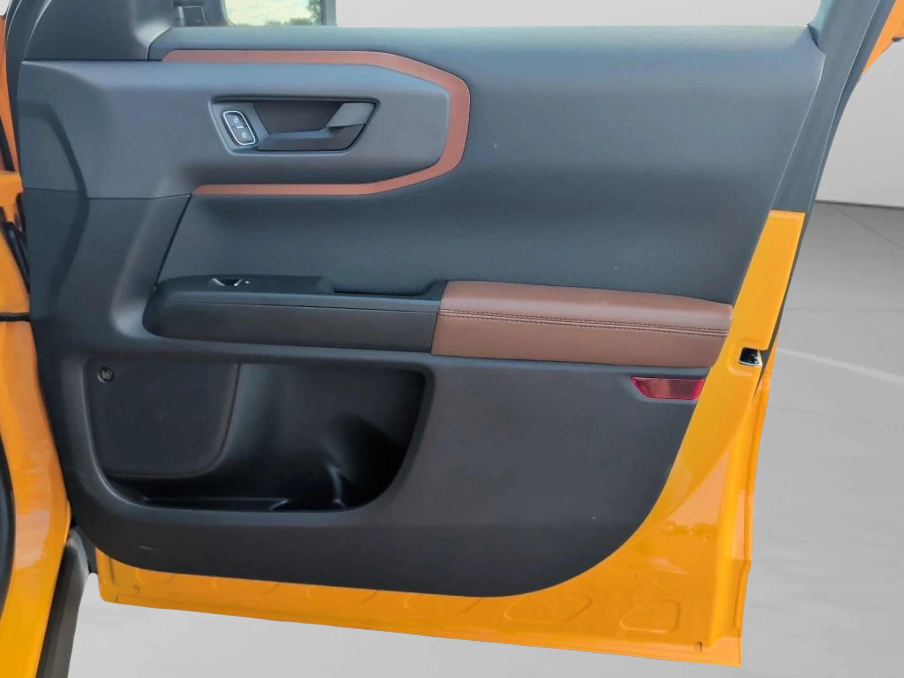 Used 2022 Orange Metallic Ford Outer Banks image 12