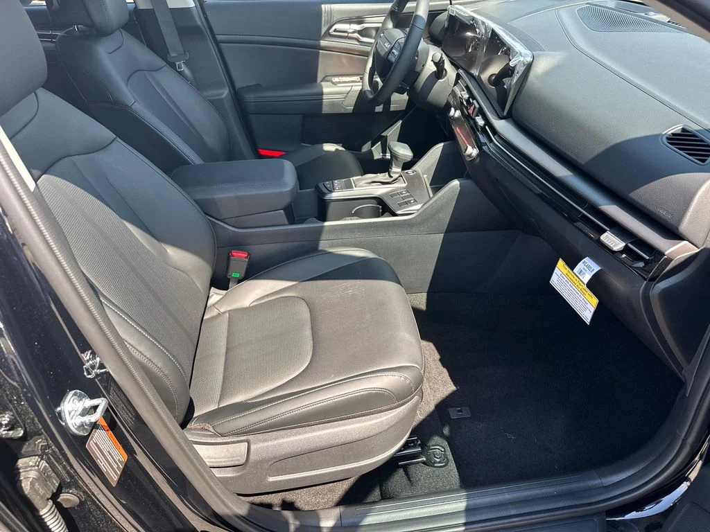 New 2026 Black Kia EX image 13