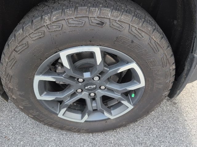 Used 2026 Gray Chevrolet ACTIV image 5