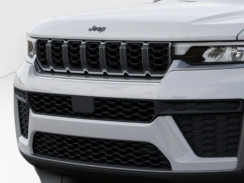 New 2026 Bright White Clear-Coat Exterior Paint Jeep Altitude image 13
