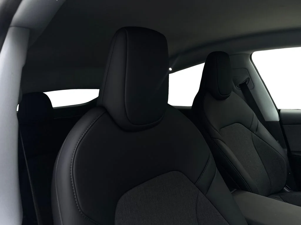 Used 2026 Black Tesla  image 43