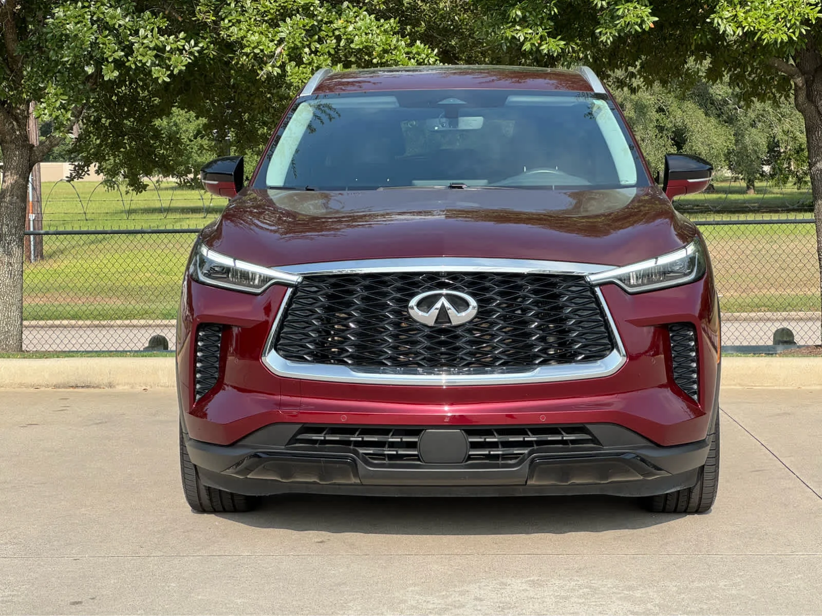 Certified Used 2024 Deep Bordeaux INFINITI LUXE image 2