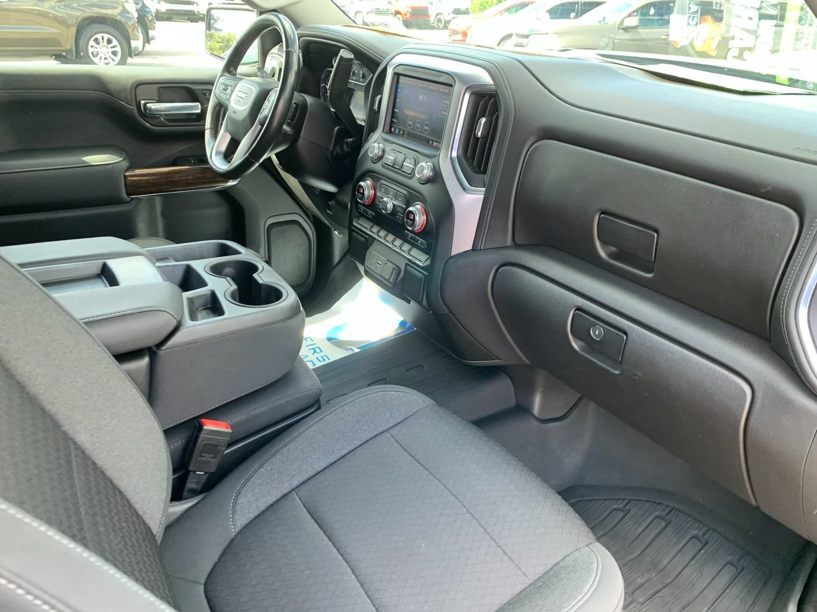 Used 2021 DARK SKY METALLIC GMC Elevation image 17