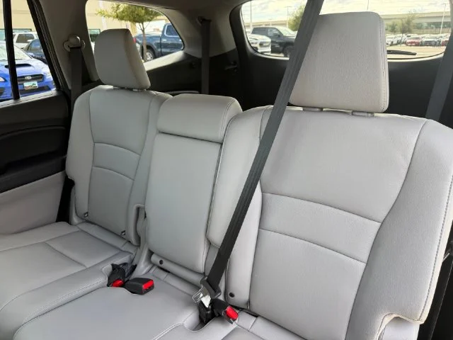 Used 2017 Modern Steel Metallic Honda EX-L image 27