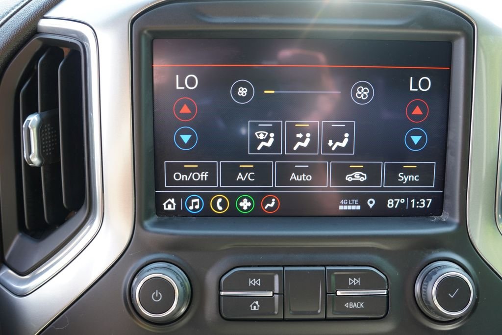Used 2019 Silver Ice Metallic Chevrolet LT image 25