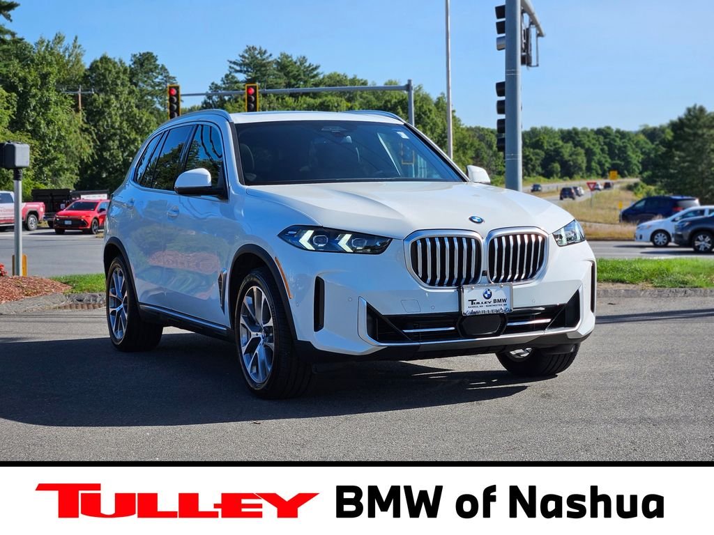 Certified Used 2026 Alpine White BMW xDrive40i image 1