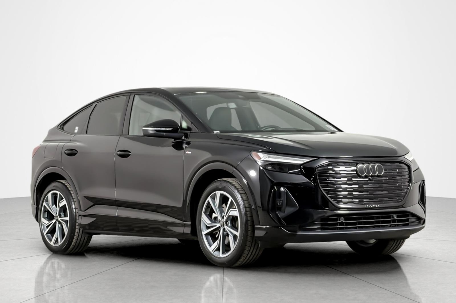 Used 2024 Mythos Black Metallic Audi Premium Plus 55 quattro image 7