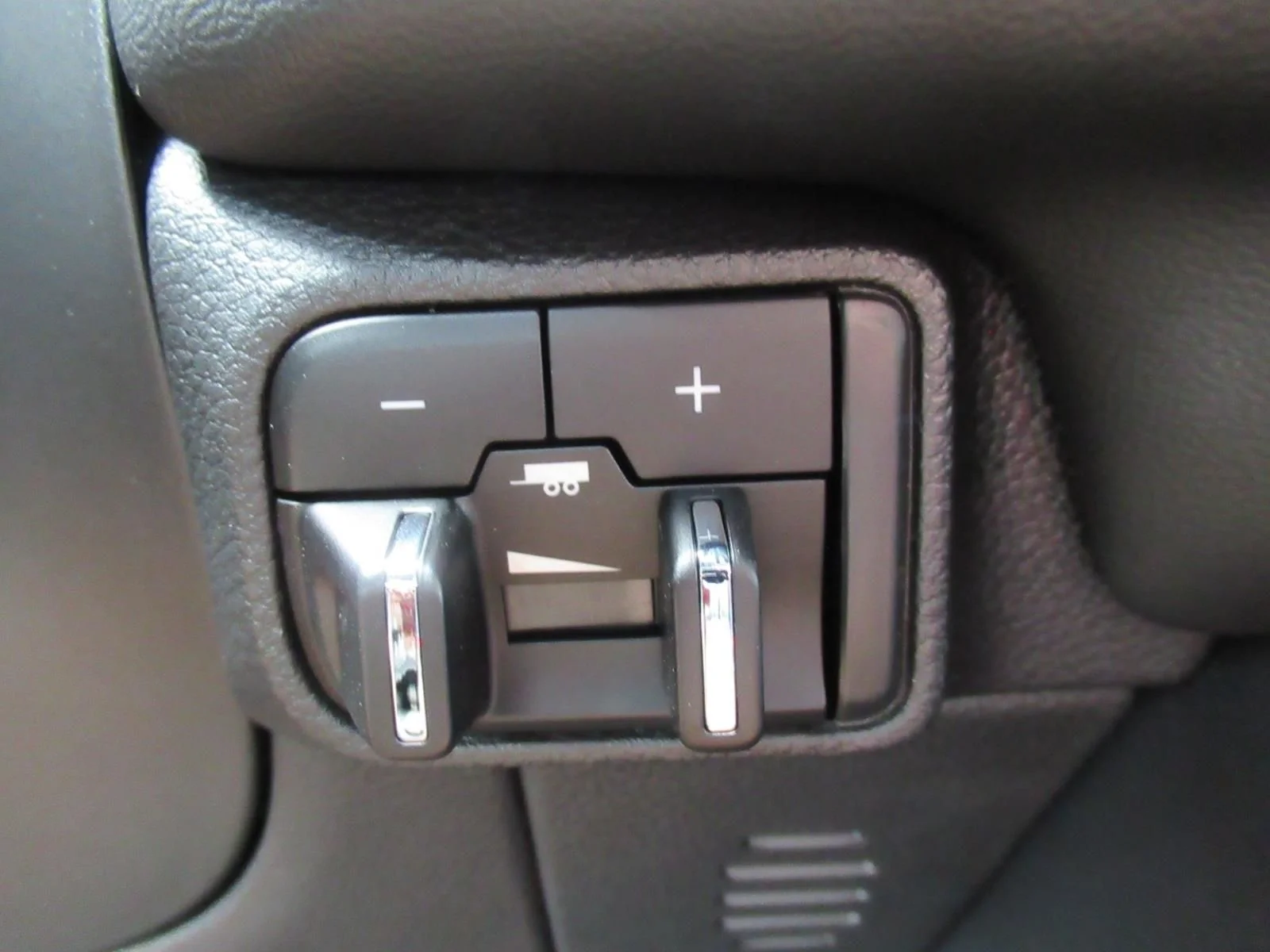 New 2027 Pitch-Black Exterior Paint Dodge GT image 33