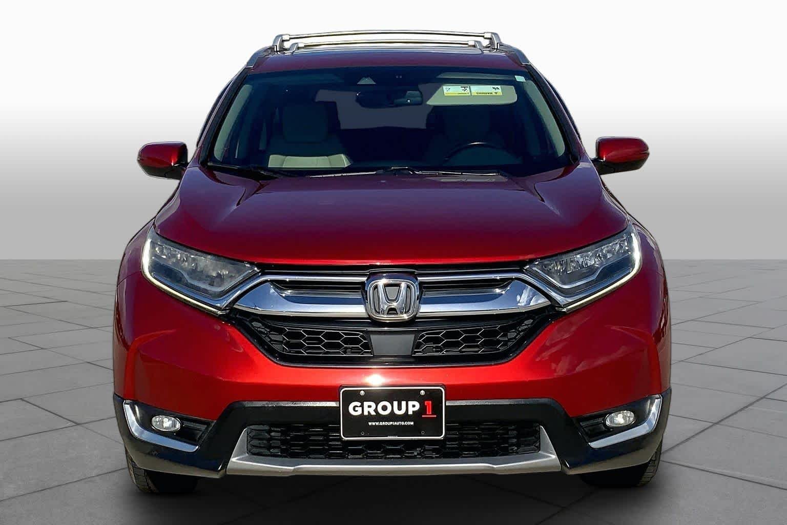 Used 2018 Basque Red Pearl II Honda Touring image 4