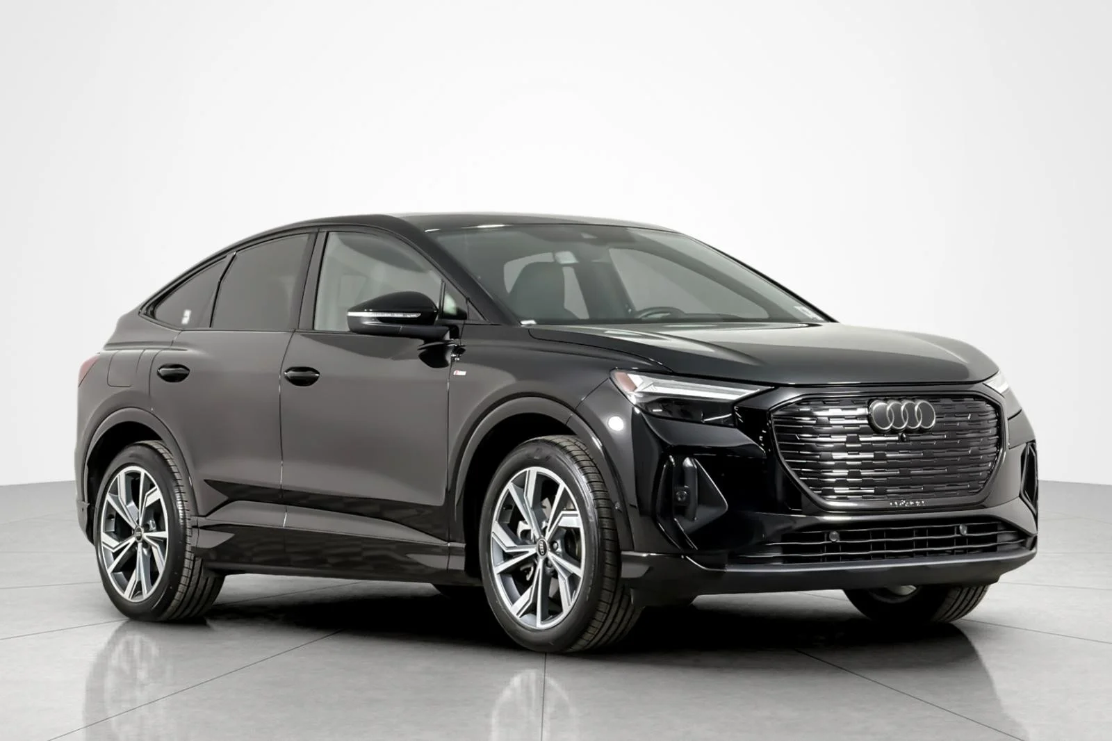 Used 2024 Mythos Black Metallic Audi Premium Plus 55 quattro image 7
