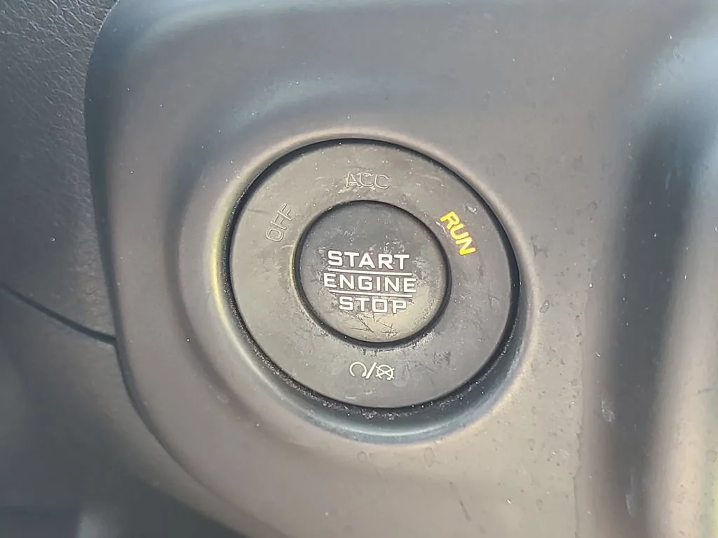 Used 2021 Yellow Jeep Rubicon 4x4 image 21