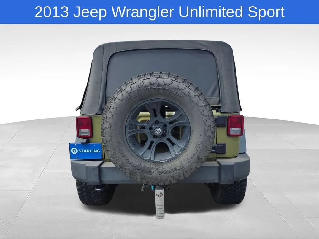 Used 2013 Green Jeep Sport image 8
