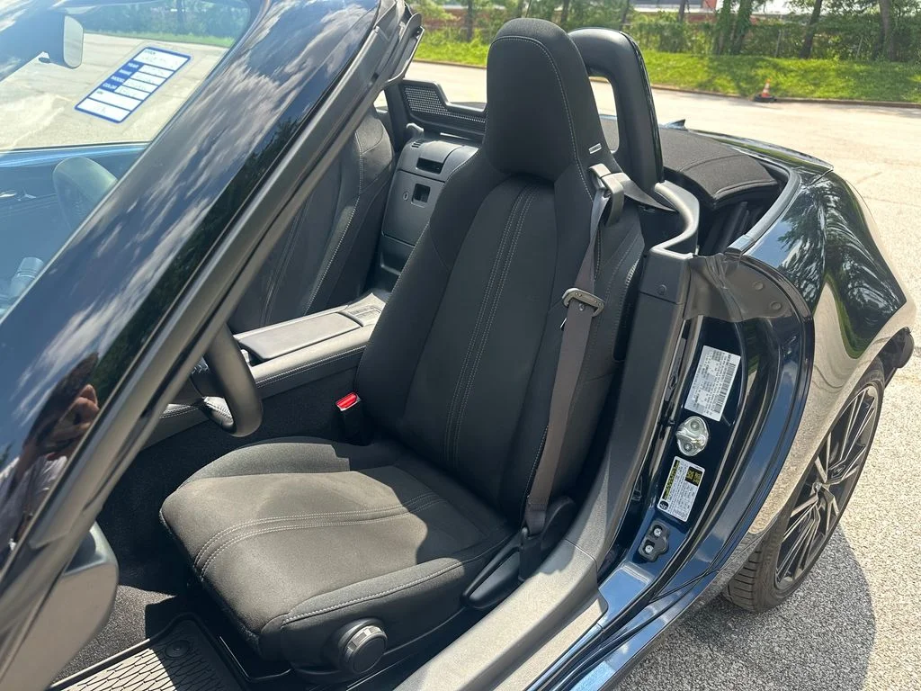 Used 2025 Blue Mazda Club image 23