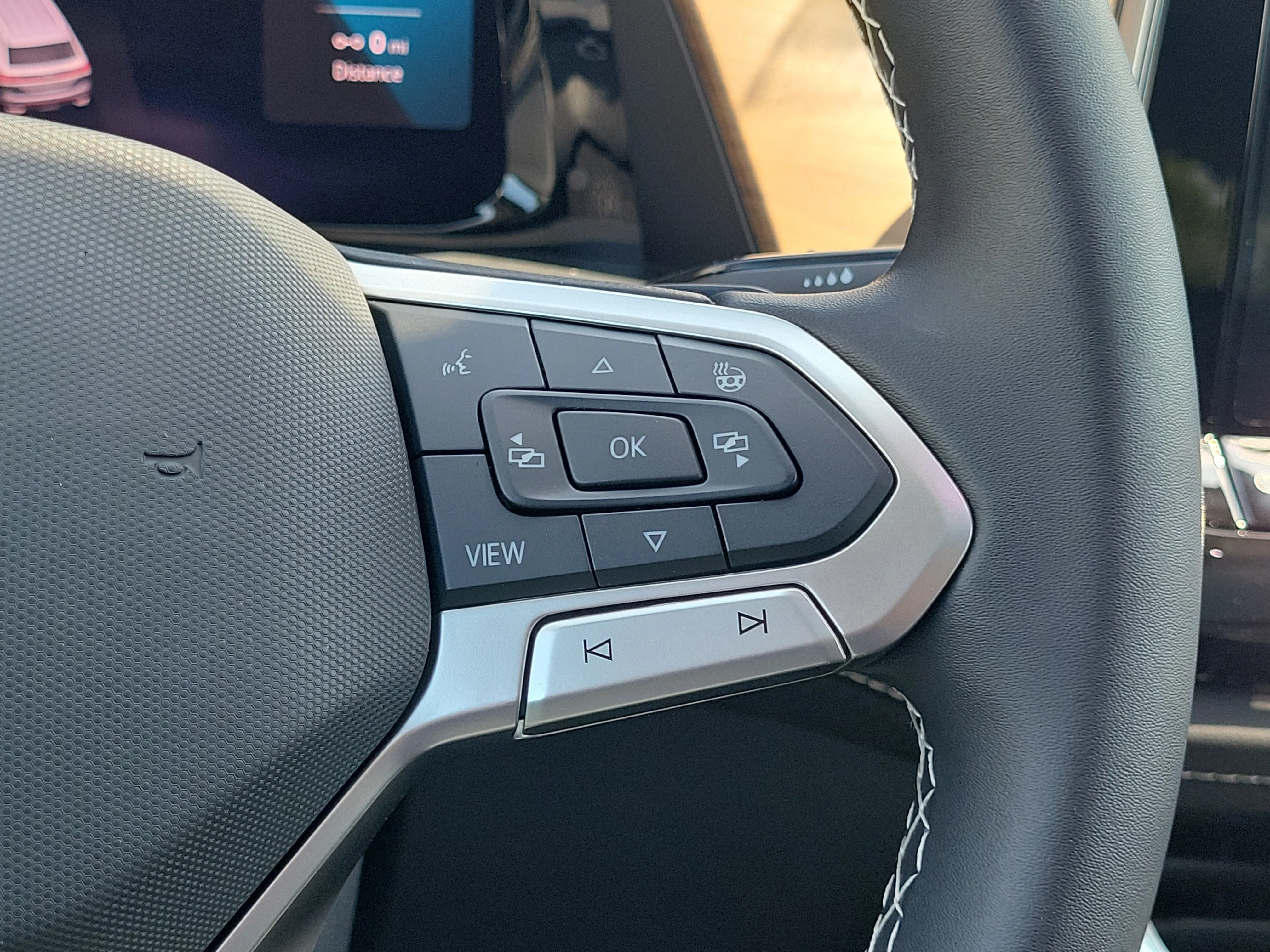 New 2026 Black Volkswagen SE w/Technology image 22