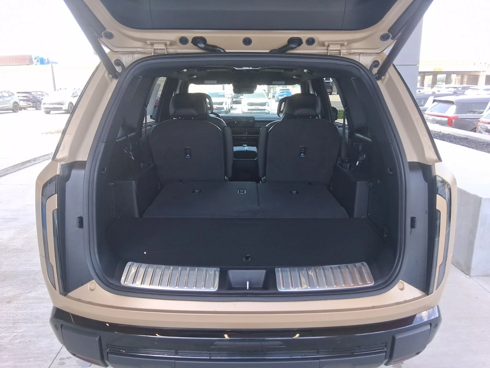 New 2027 Brown Kia X-Line SX image 7