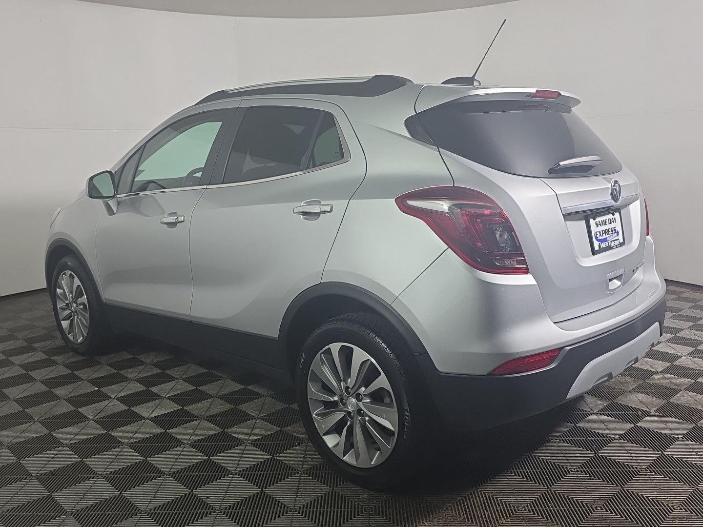 Used 2020 Quicksilver Metallic Buick Preferred image 11