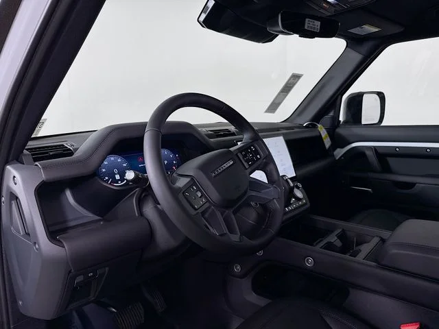 New 2026 Fuji White Land Rover X-Dynamic SE image 9