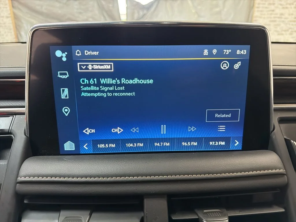 Used 2023 White Chevrolet Premier image 21
