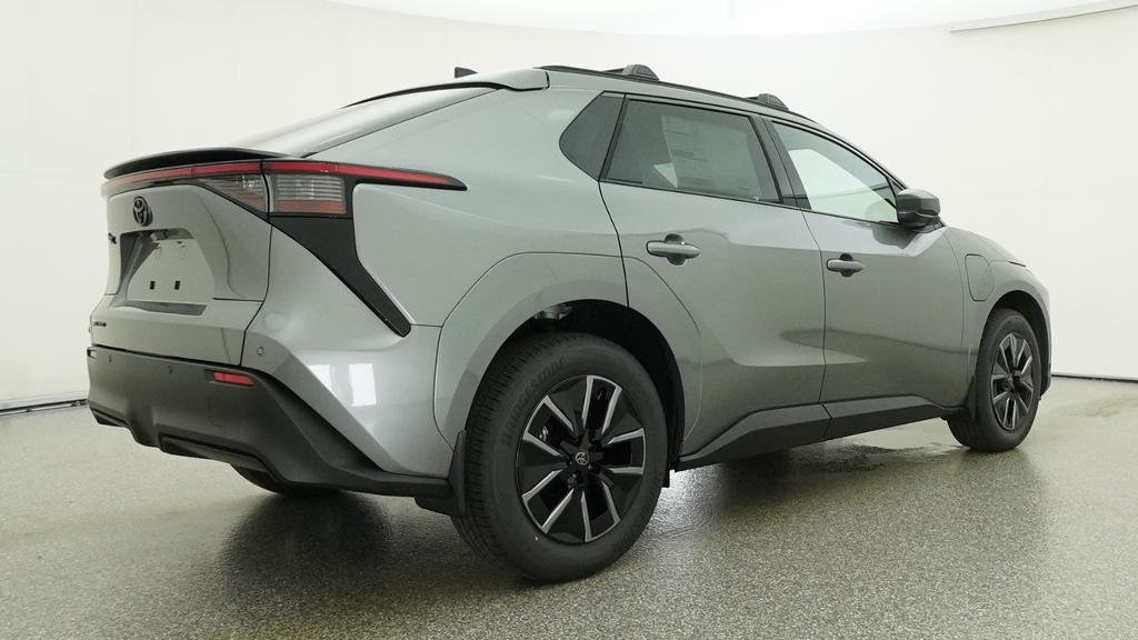 New 2026 Heavy Metal Toyota XLE image 17