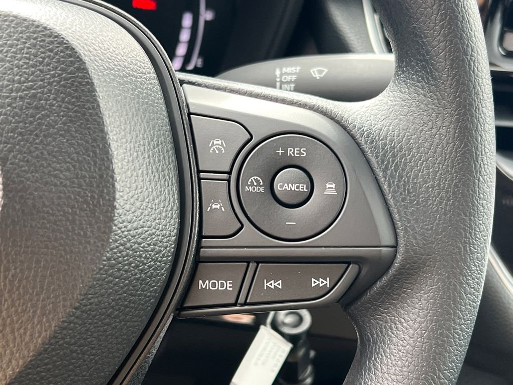 2026 Toyota Corolla LE - Photo 25