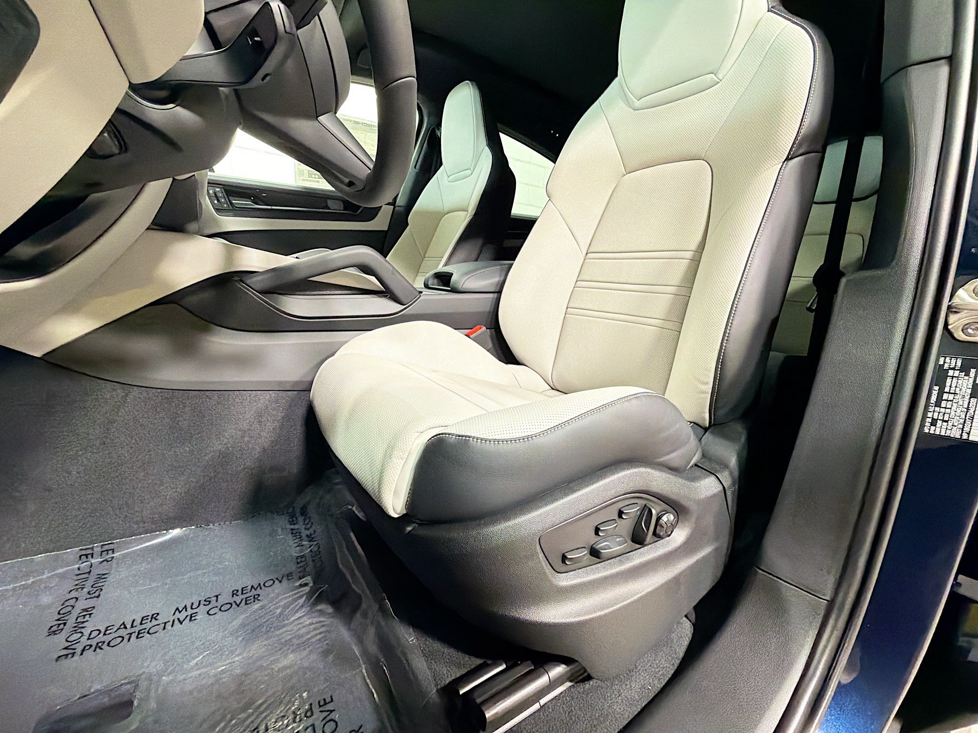 New 2026 Algarve Blue Metallic Porsche GTS image 5