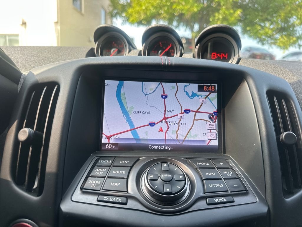 Used 2019 Pearl White Nissan Nismo image 17