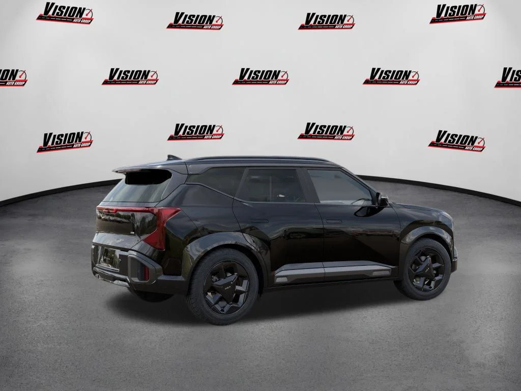 New 2027 Black Kia X-Line S image 6