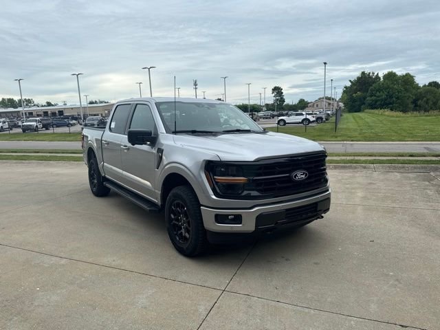 New 2026 Silver Ford XLT image 3