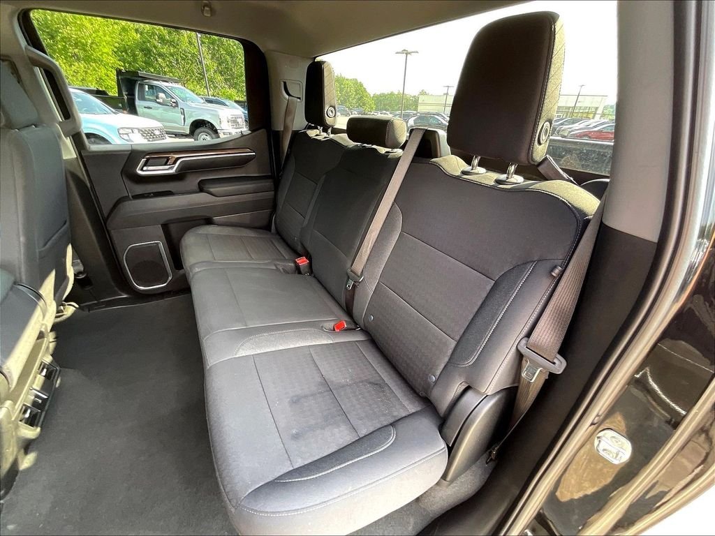 Used 2025 Black Chevrolet LT image 14