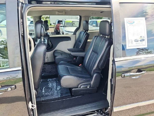 Used 2013 Black Chrysler Touring image 25