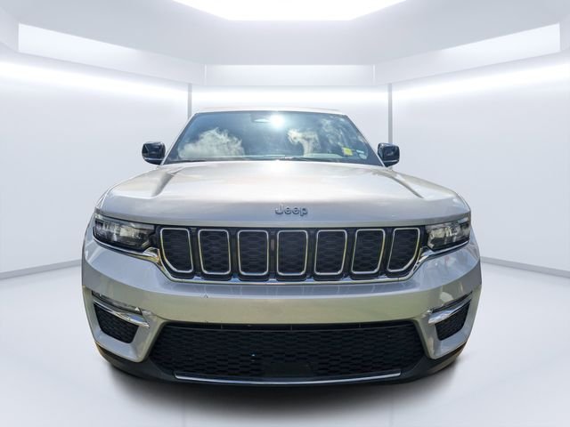 Used 2024 Silver Jeep 4xe image 5