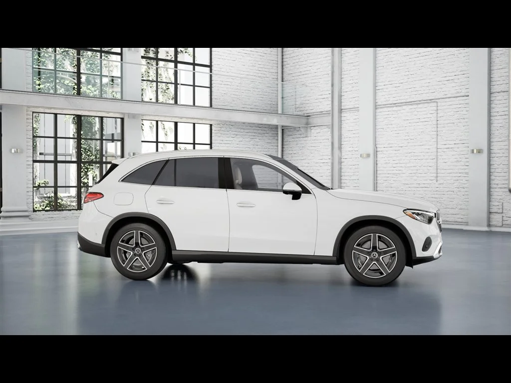 New 2026 Polar White Mercedes-Benz GLC 300 image 57