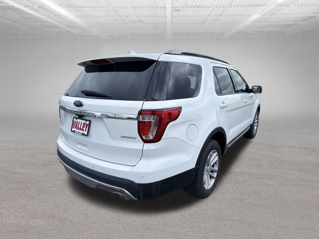 Certified Used 2017 White Ford XLT image 13