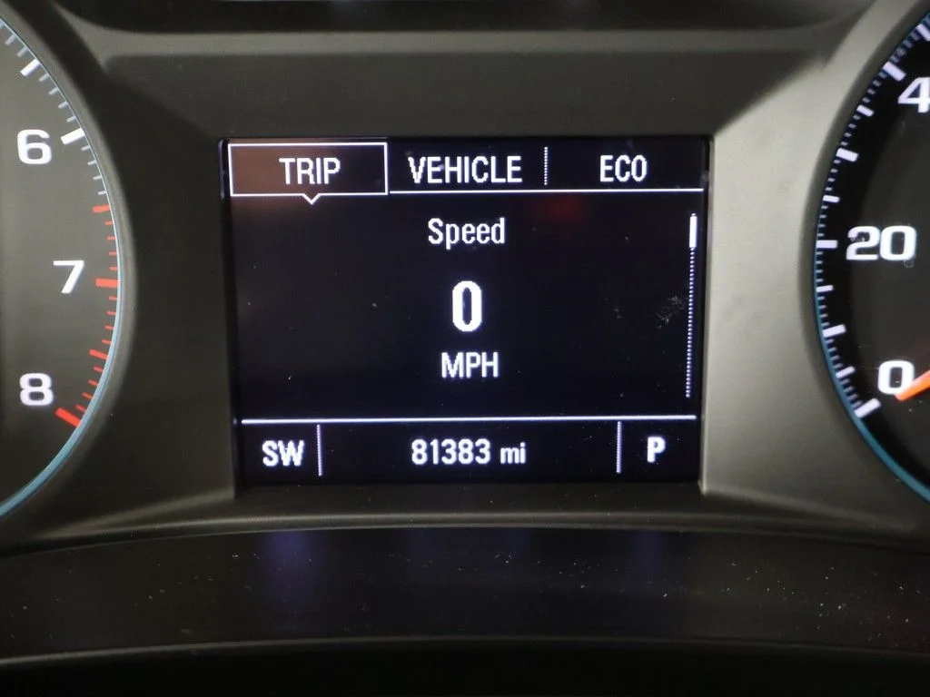 Used 2023 Gray Chevrolet LT image 33