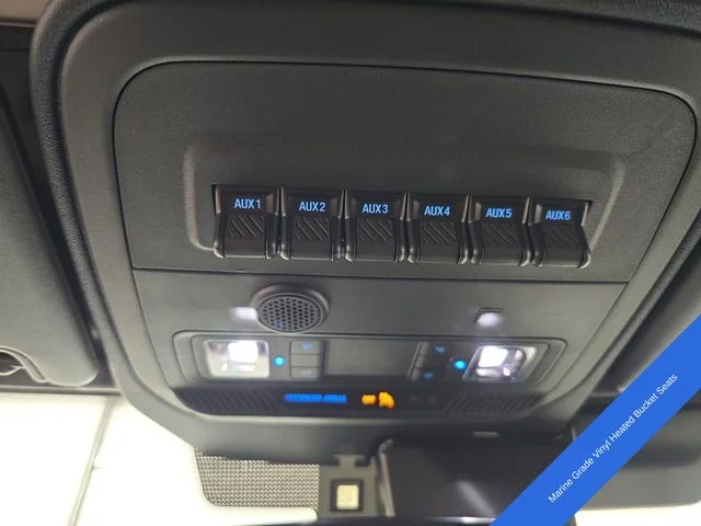 New 2026 Oxford White Ford Badlands® image 35