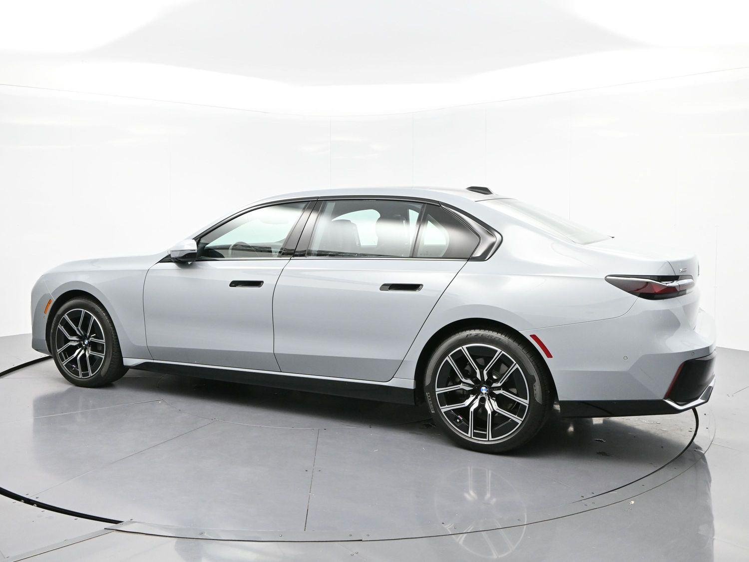 Used 2024 Brooklyn Grey Metallic BMW 740i xDrive image 5
