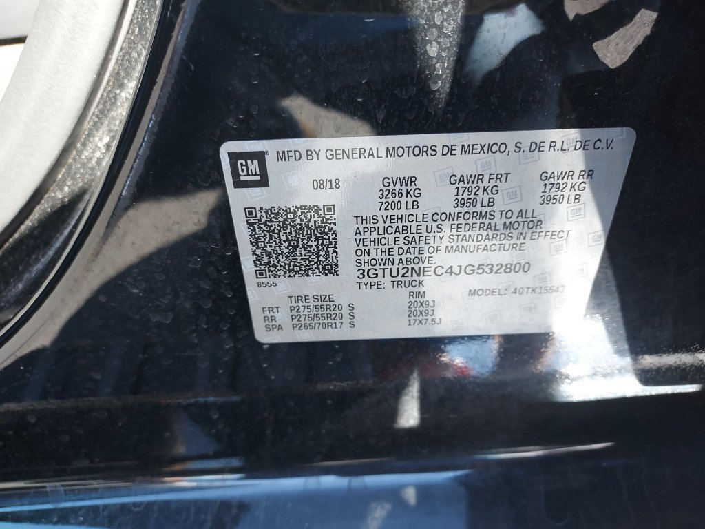 Used 2018 Black GMC SLT image 23
