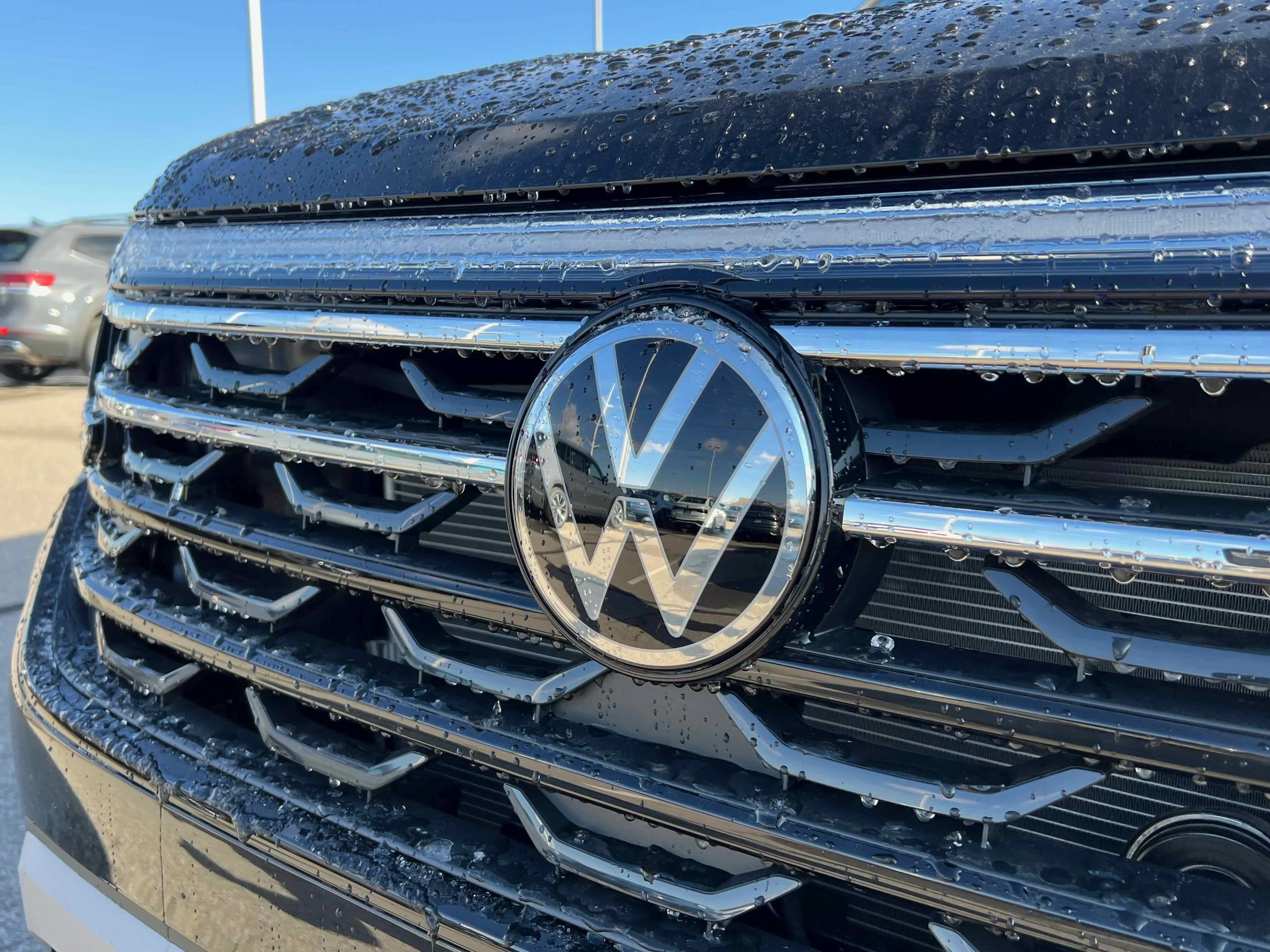New 2026 Deep Black Volkswagen 2.0T Peak Edition image 6