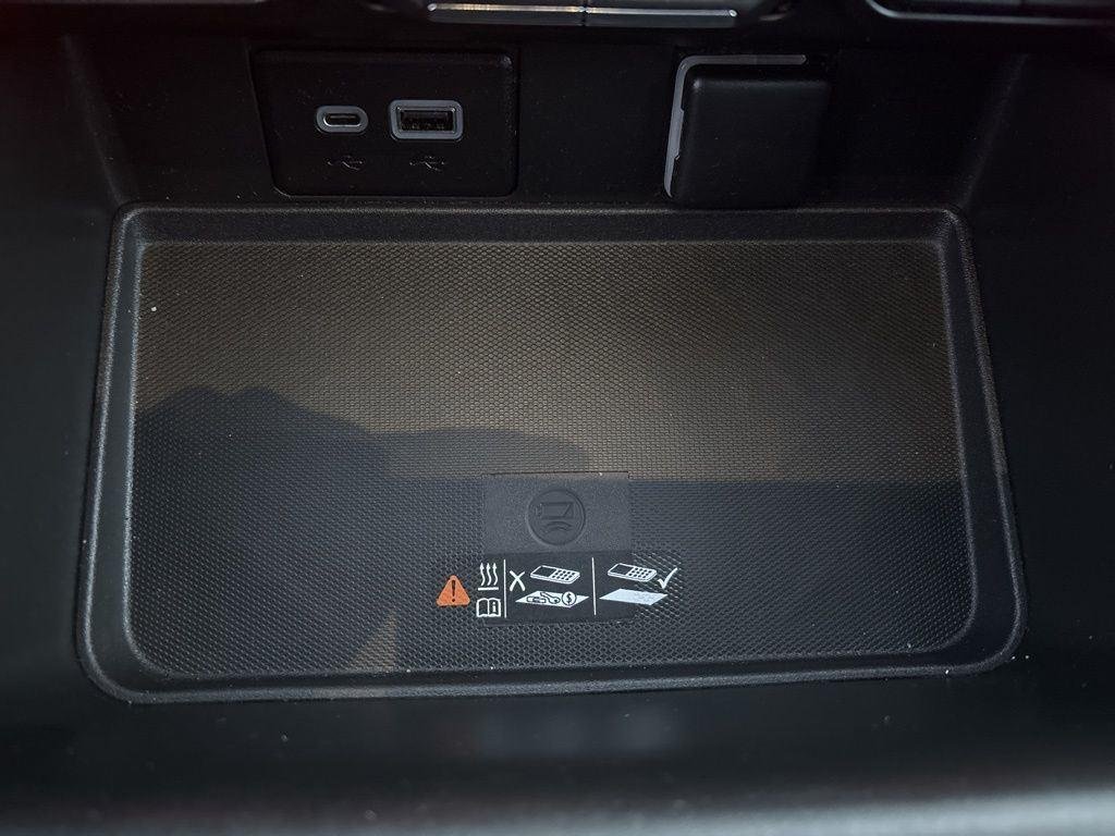 Used 2023 Black Chevrolet RST image 31