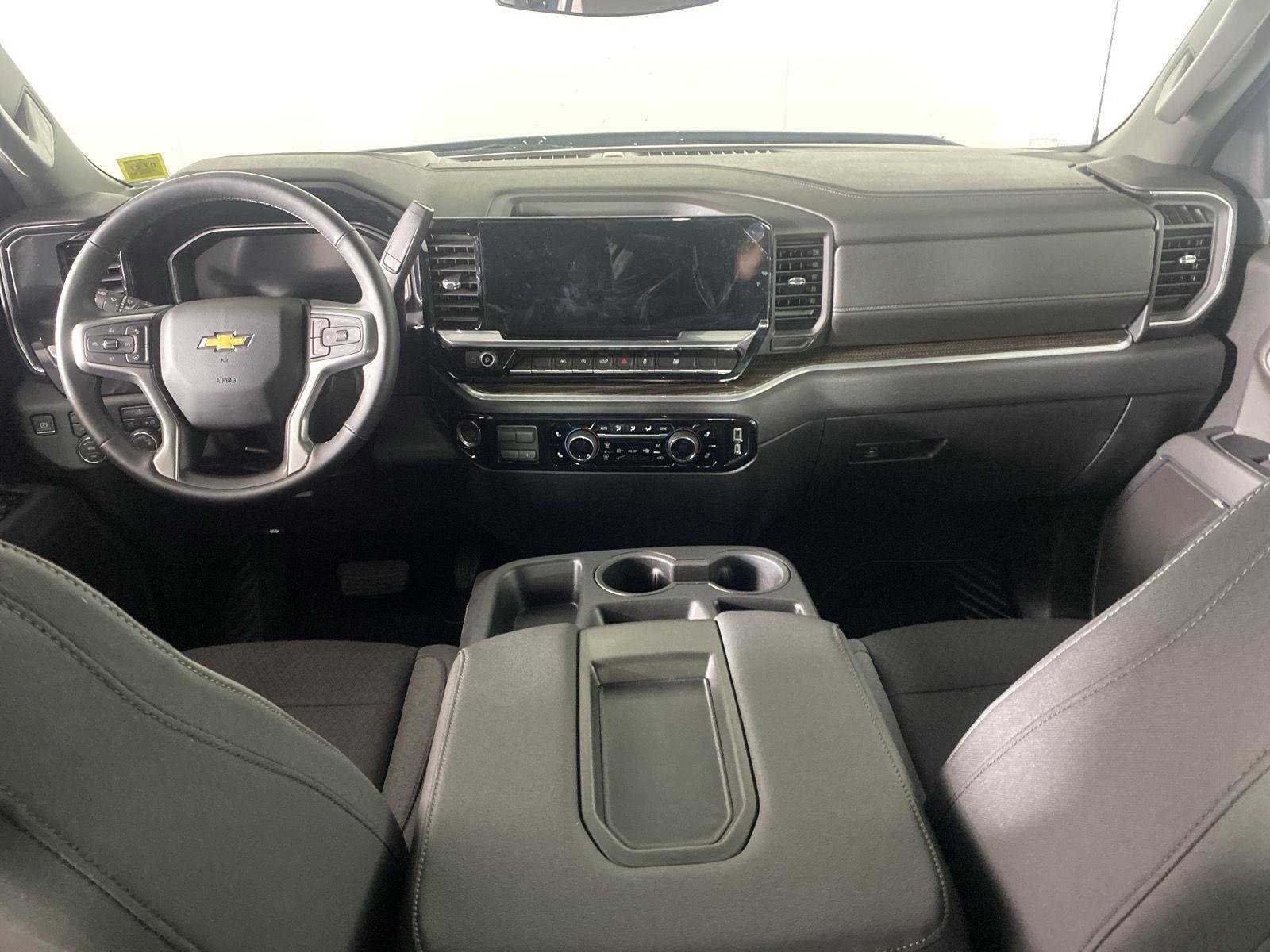 Used 2026 Sterling Gray Metallic Chevrolet LT image 24