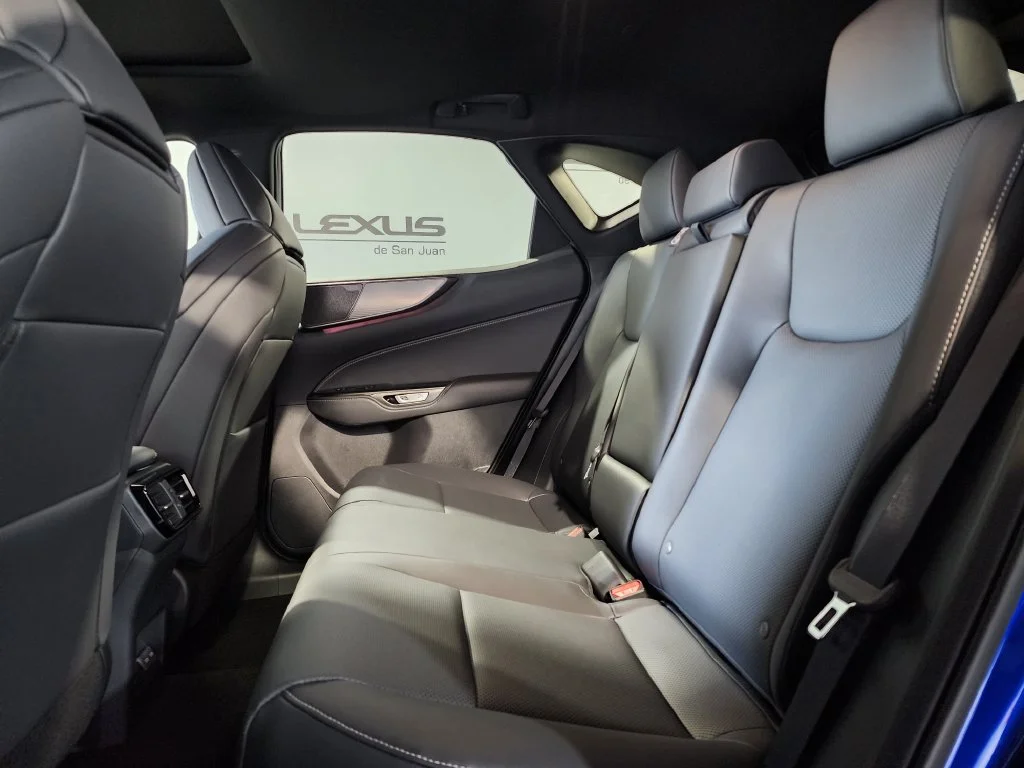 New 2026  Lexus 350 F SPORT Handling image 27