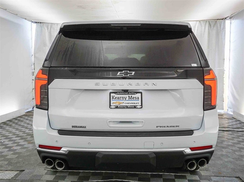 2026 Chevrolet Suburban Premier - Photo 7